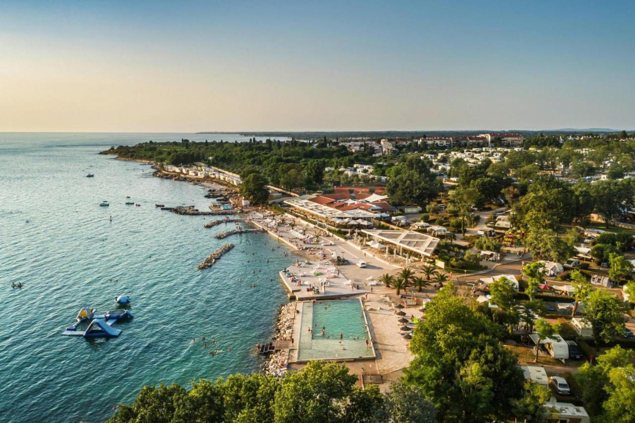 Aminess Maravea Camping Resort Holiday Homes Новиград Экстерьер фото
