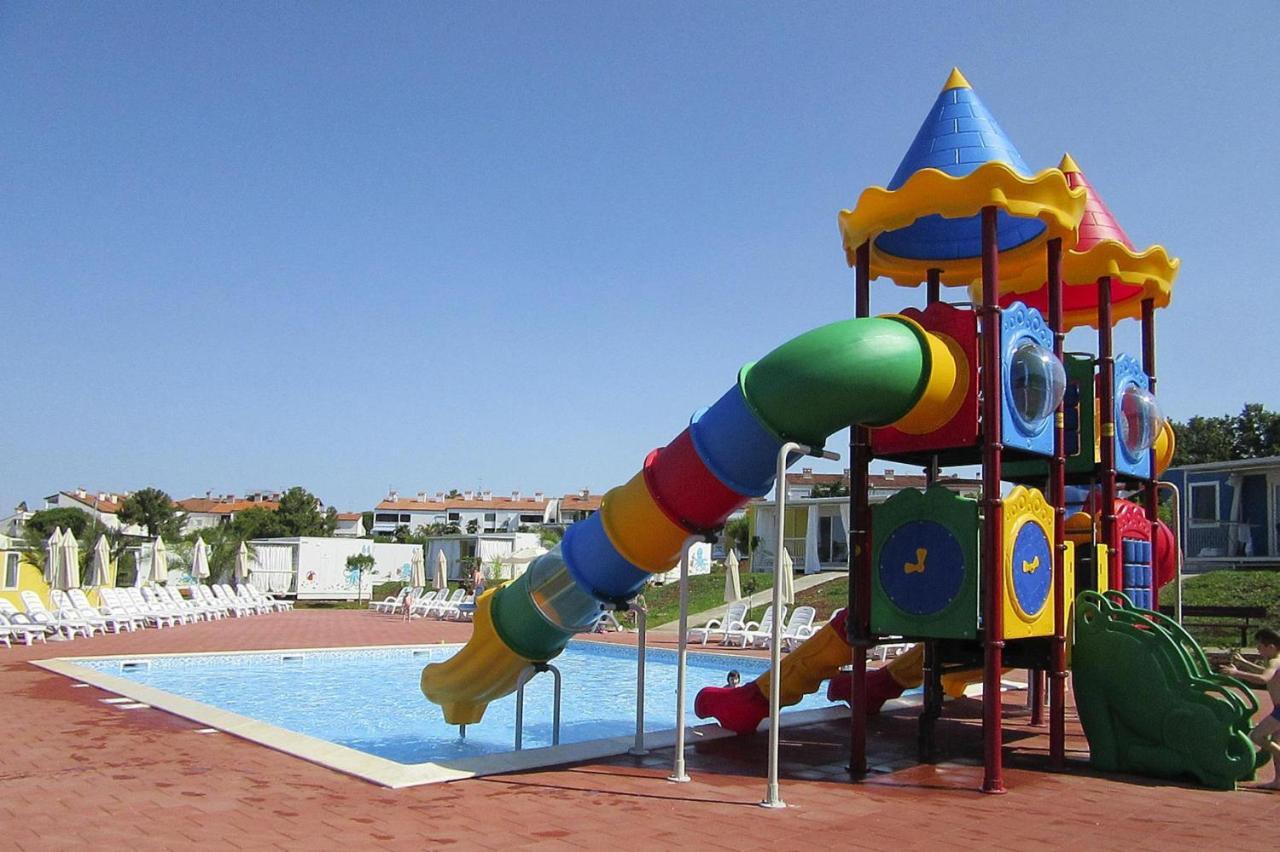 Aminess Maravea Camping Resort Holiday Homes Новиград Экстерьер фото