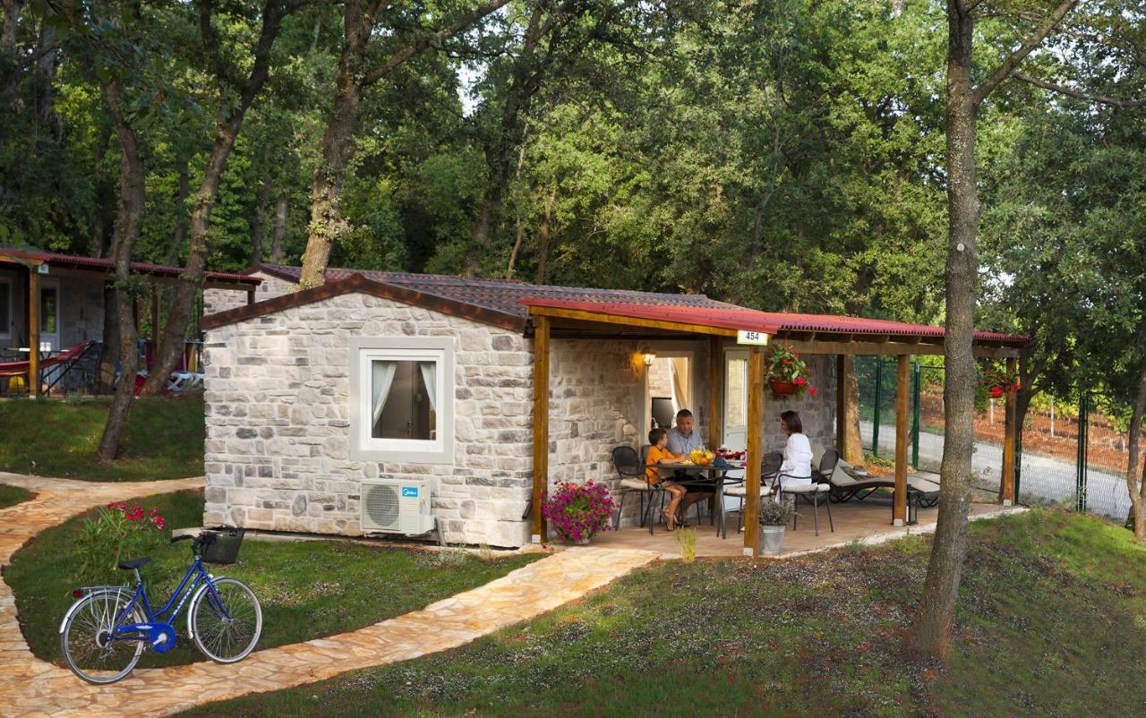 Aminess Maravea Camping Resort Holiday Homes Новиград Экстерьер фото
