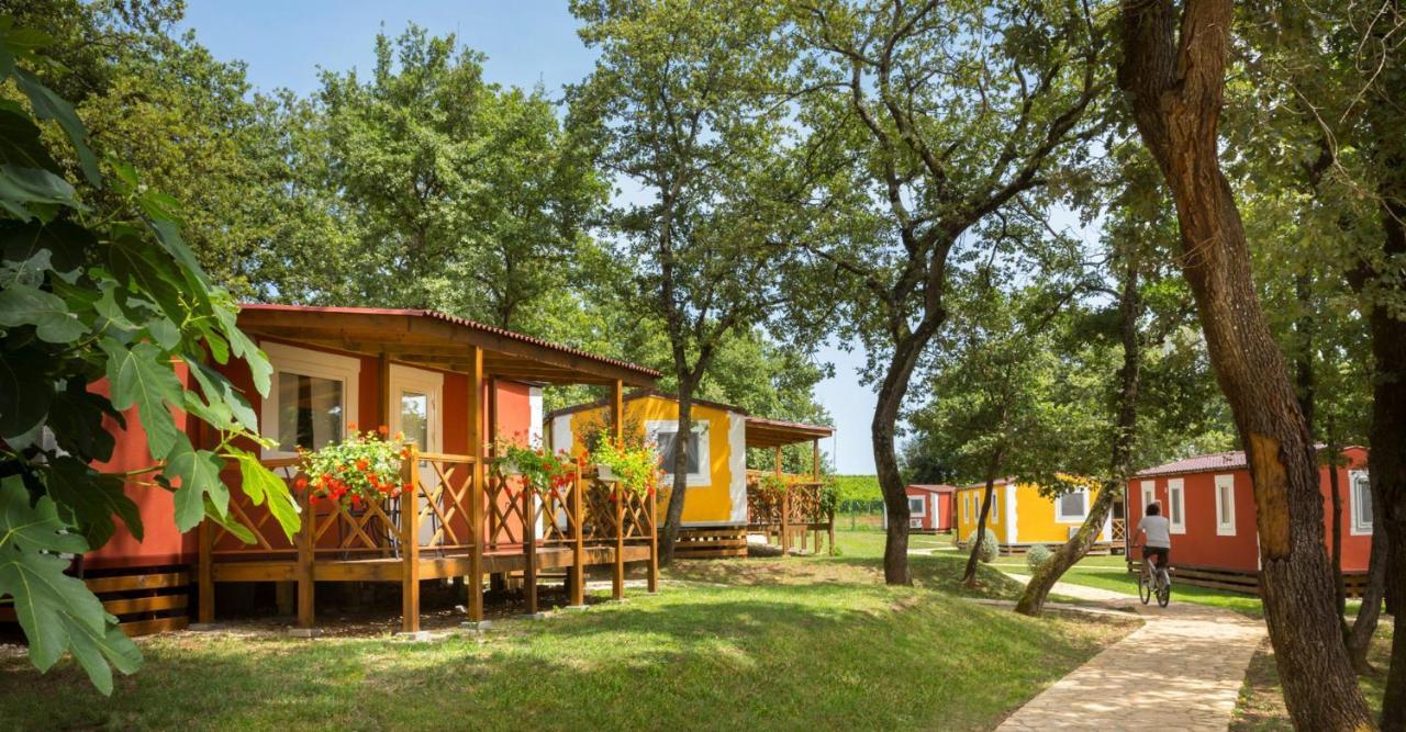 Aminess Maravea Camping Resort Holiday Homes Новиград Экстерьер фото